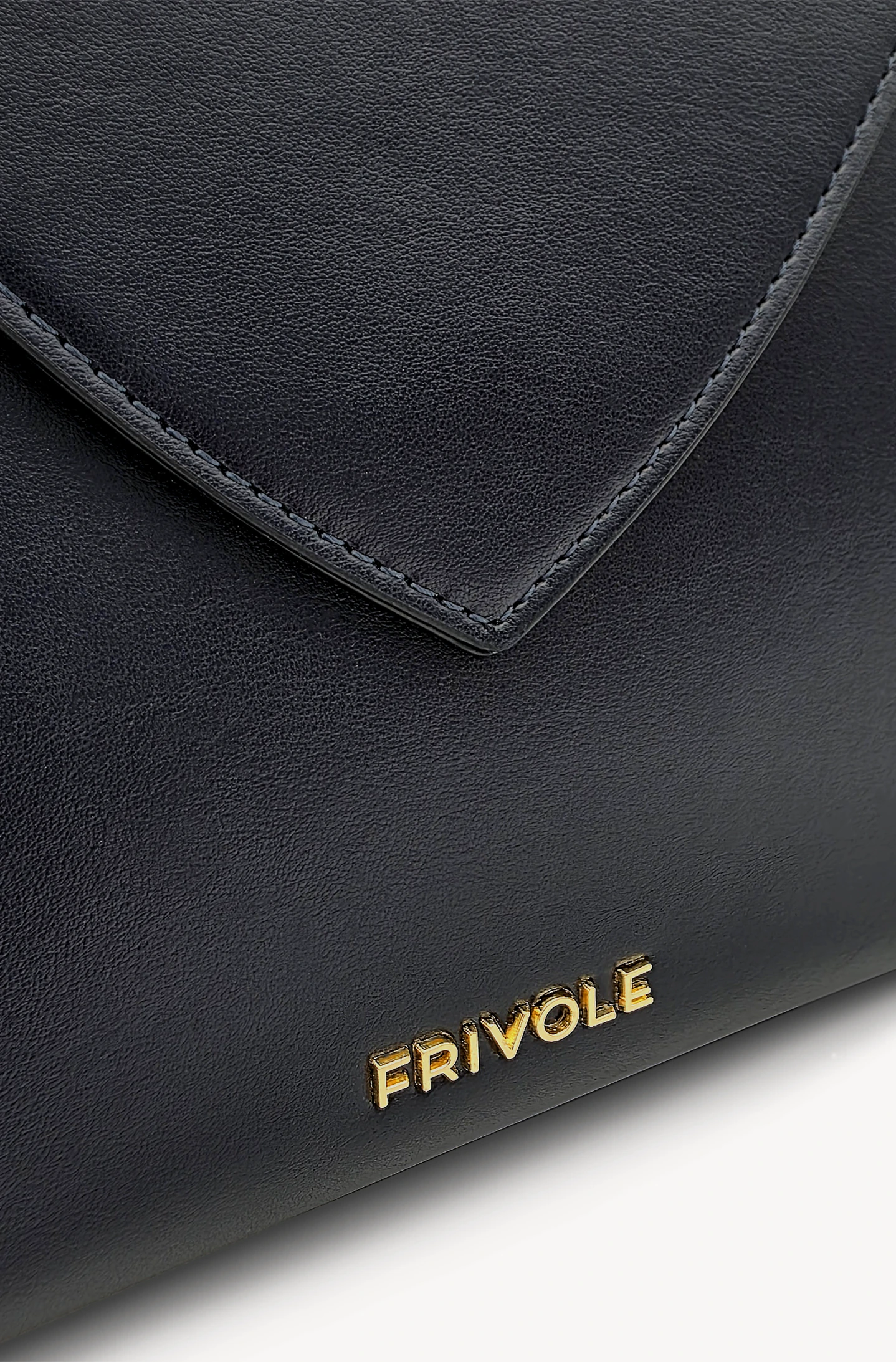 sac-desinvolte-frivole-vegan-luxe-closeup-bleu-abyssal-sp